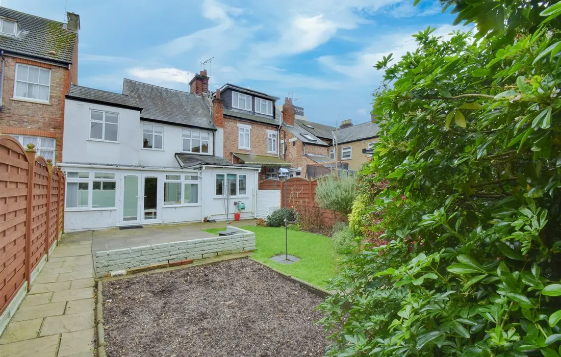 4 bedroom house to rent