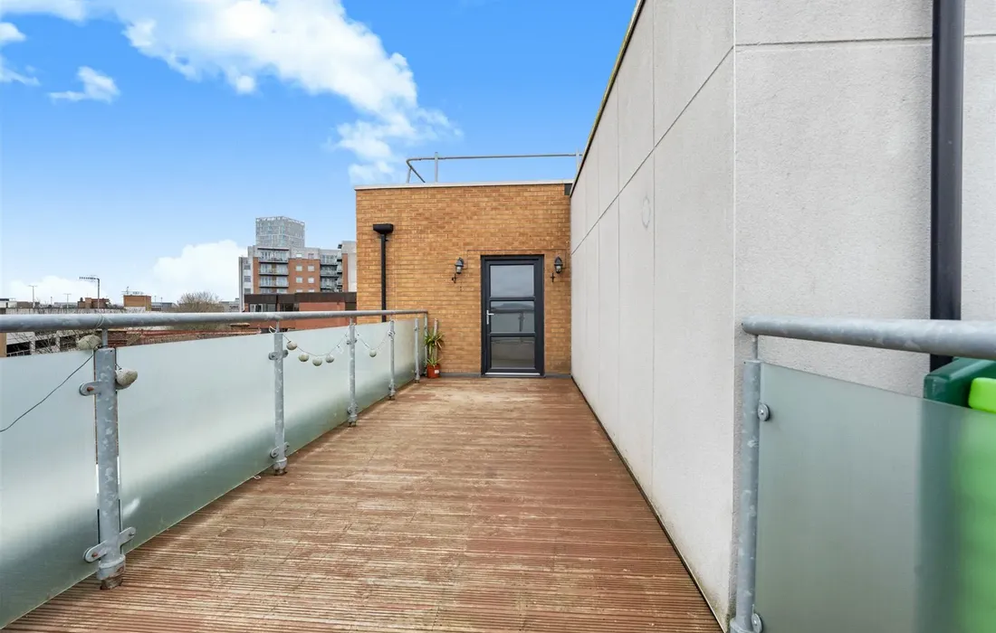 2 bedroom apartment for sale