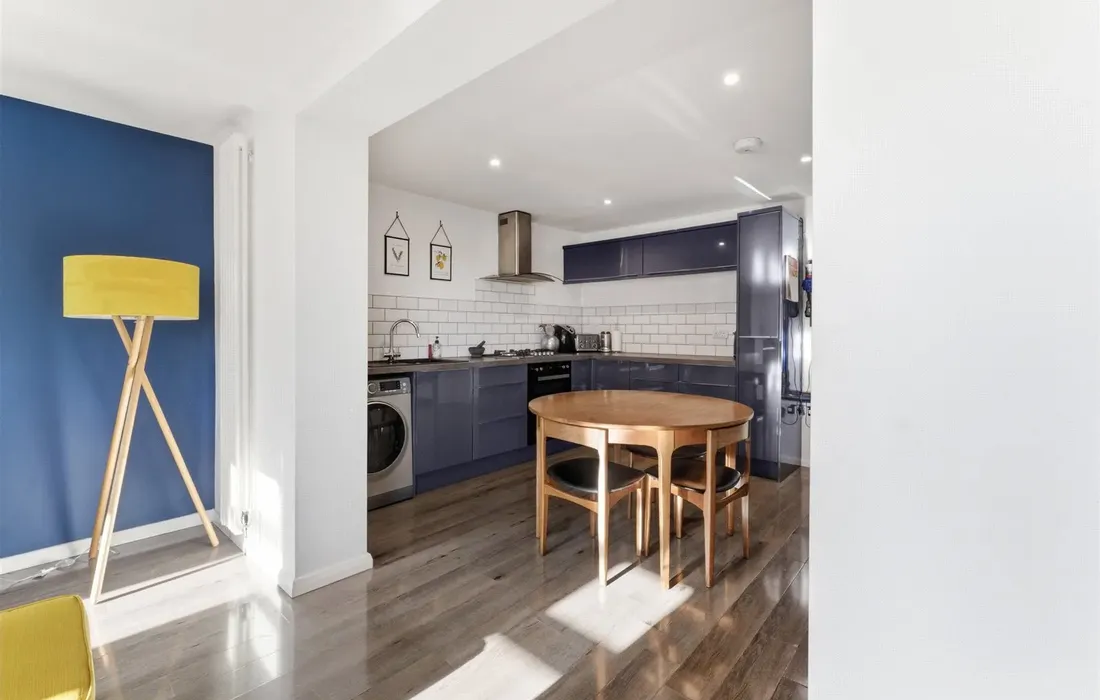 1 bedroom maisonette for sale