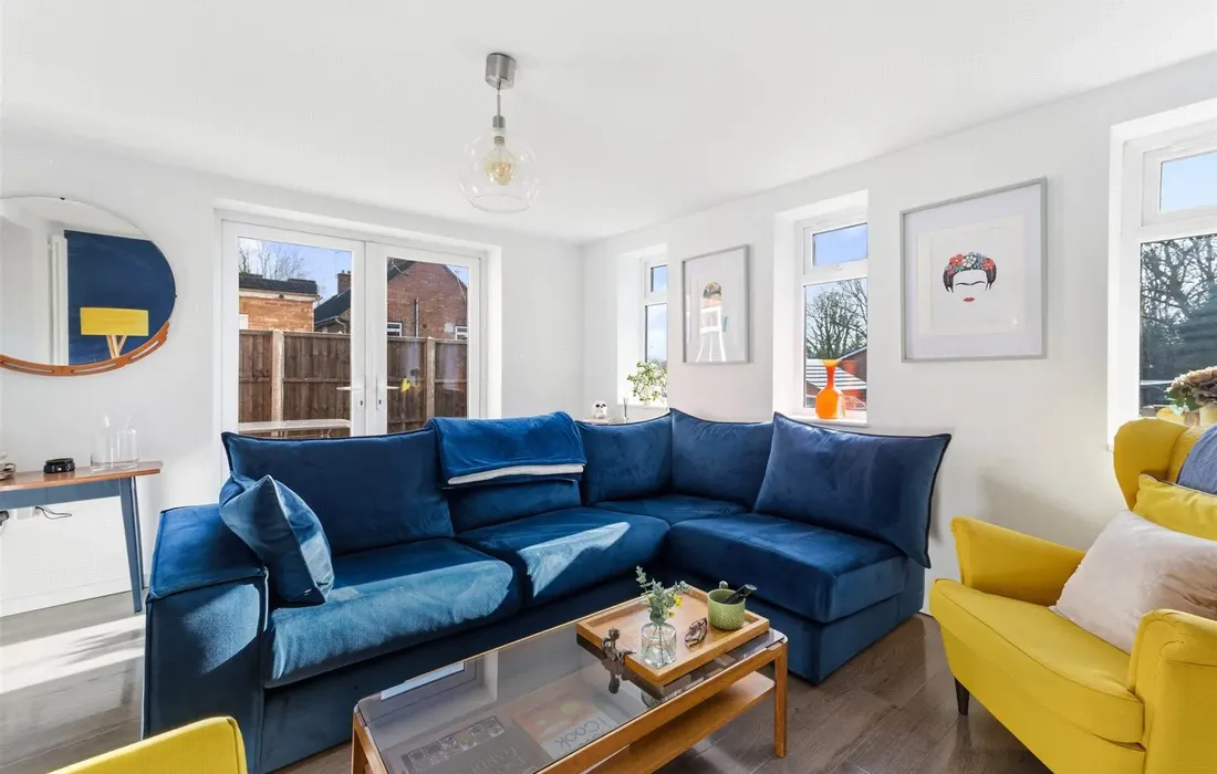 1 bedroom maisonette for sale