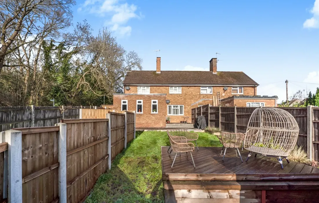 1 bedroom maisonette for sale