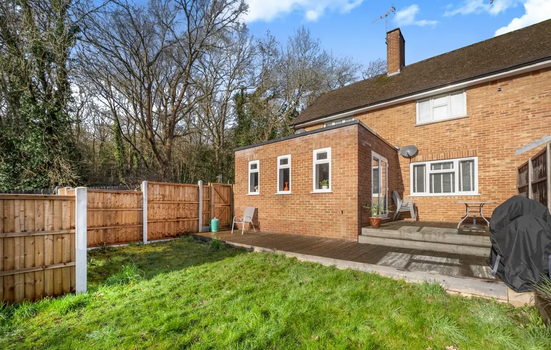 1 bedroom maisonette for sale