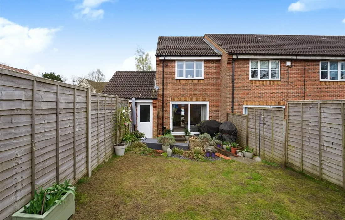 2 bedroom house for sale