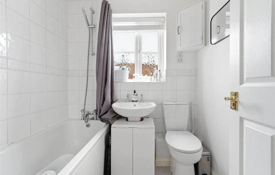 2 bedroom house for sale