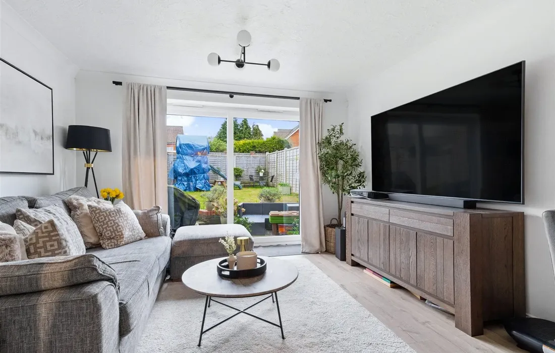 2 bedroom house for sale