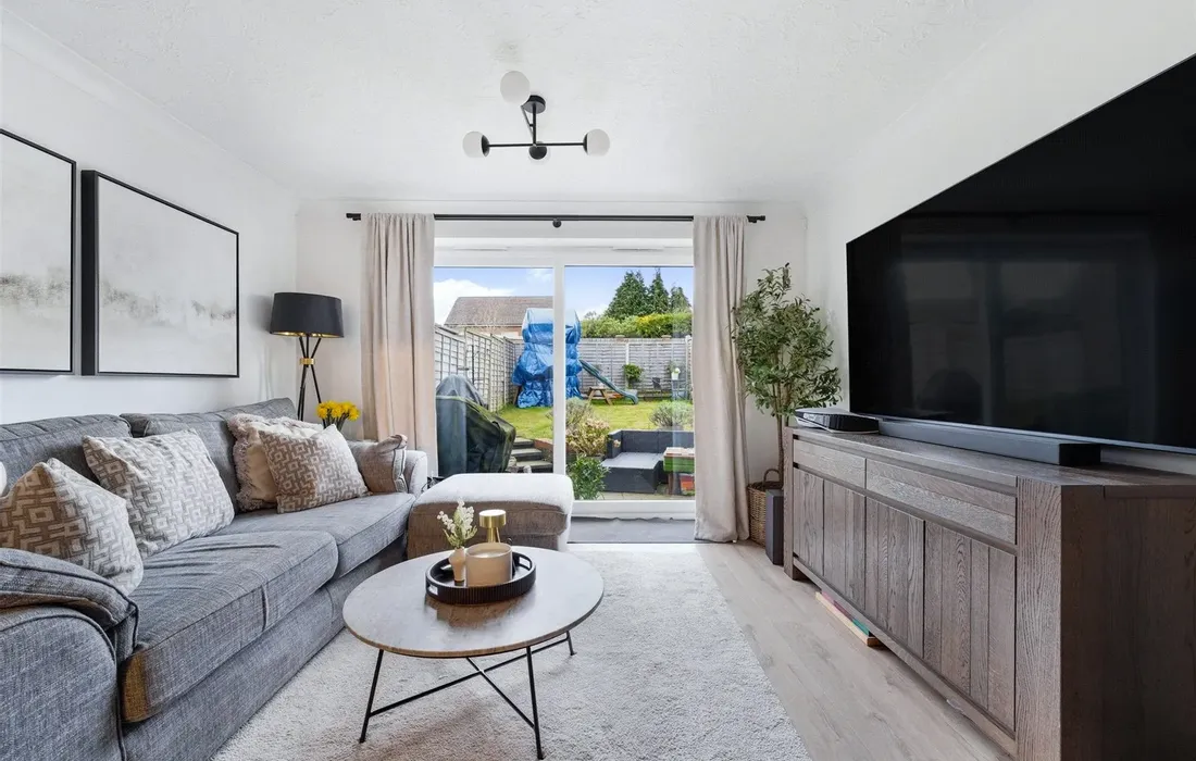 2 bedroom house for sale