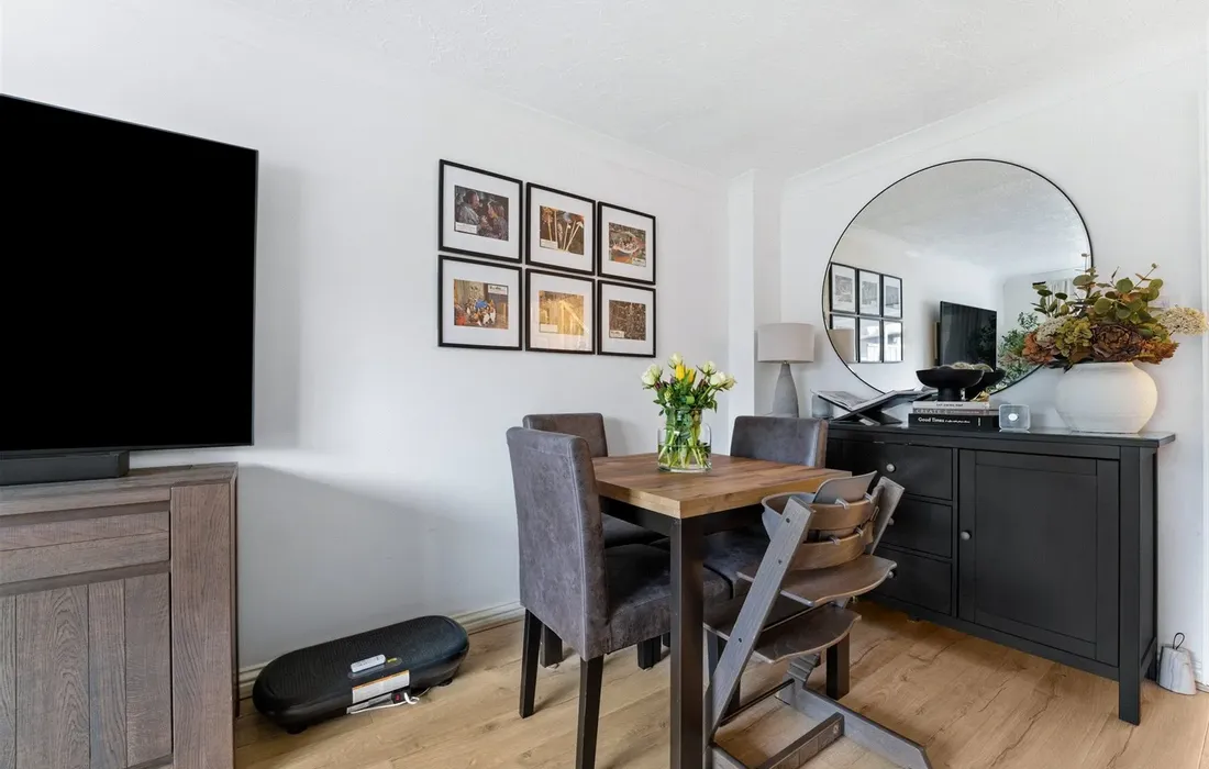 2 bedroom house for sale