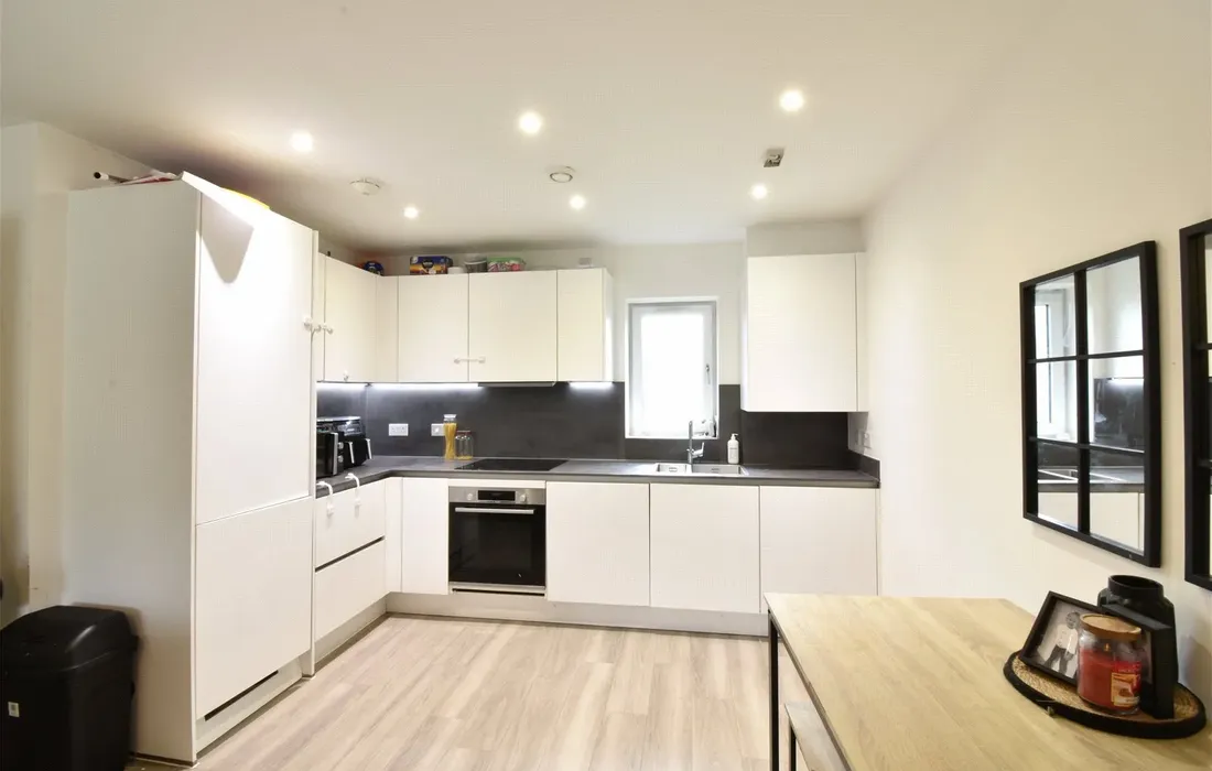 2 bedroom apartment for sale