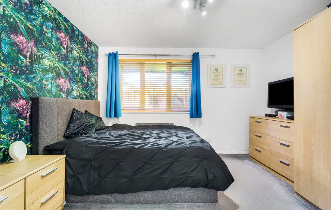 1 bedroom apartment for sale