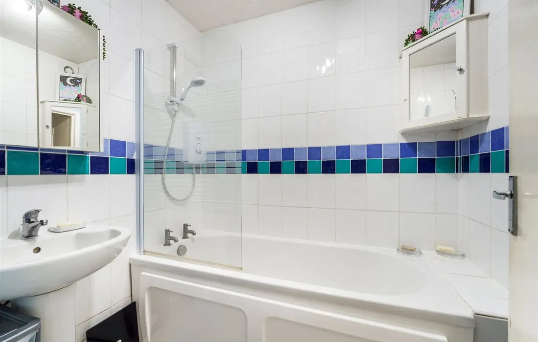 1 bedroom apartment for sale