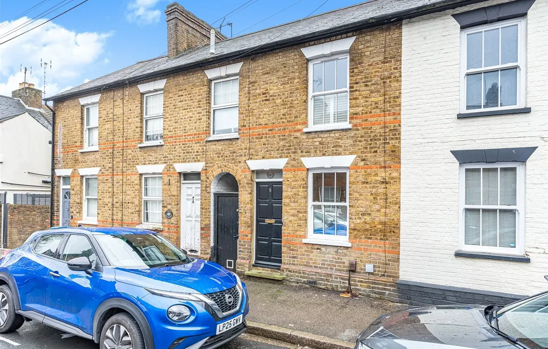 2 bedroom house for sale
