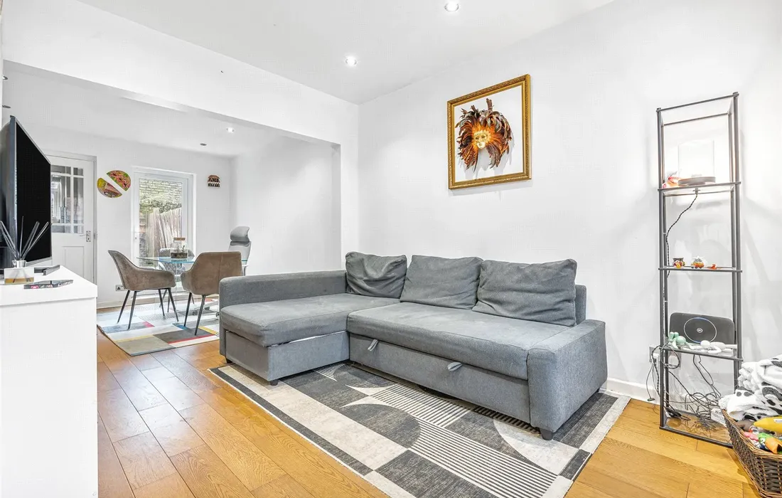 2 bedroom house for sale