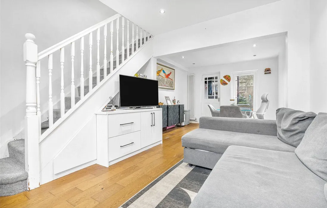 2 bedroom house for sale
