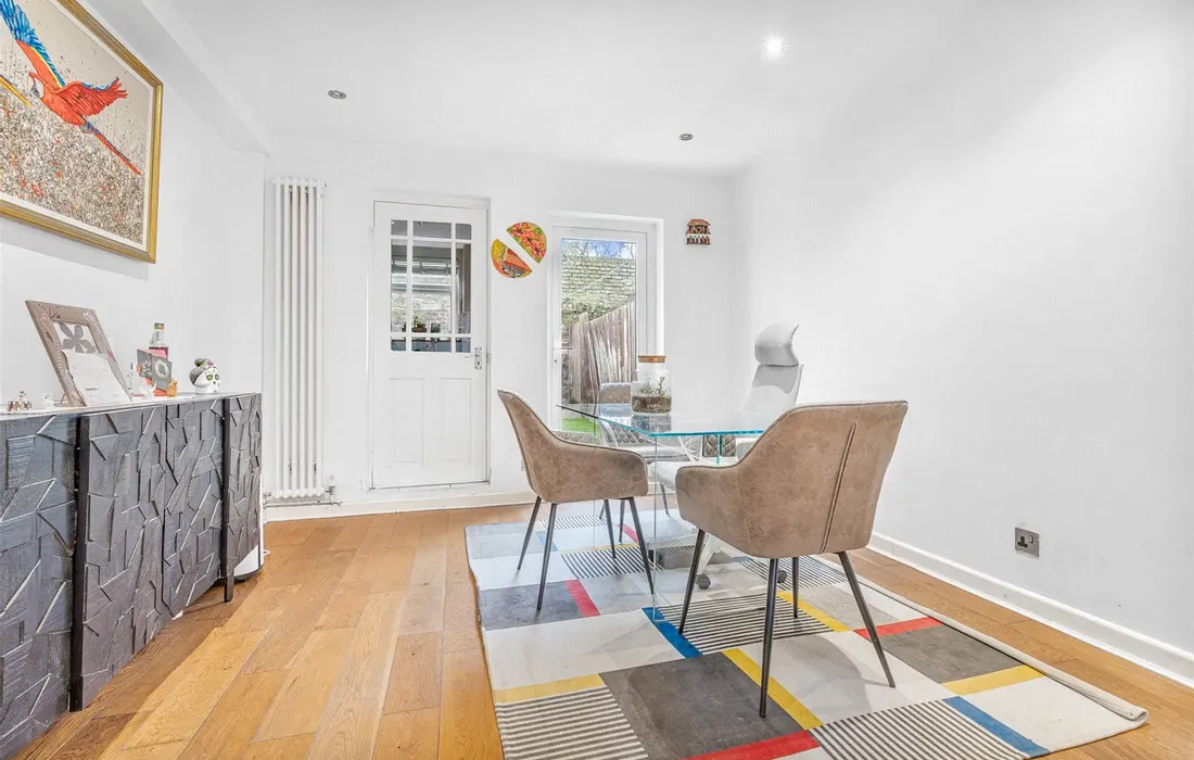 2 bedroom house for sale