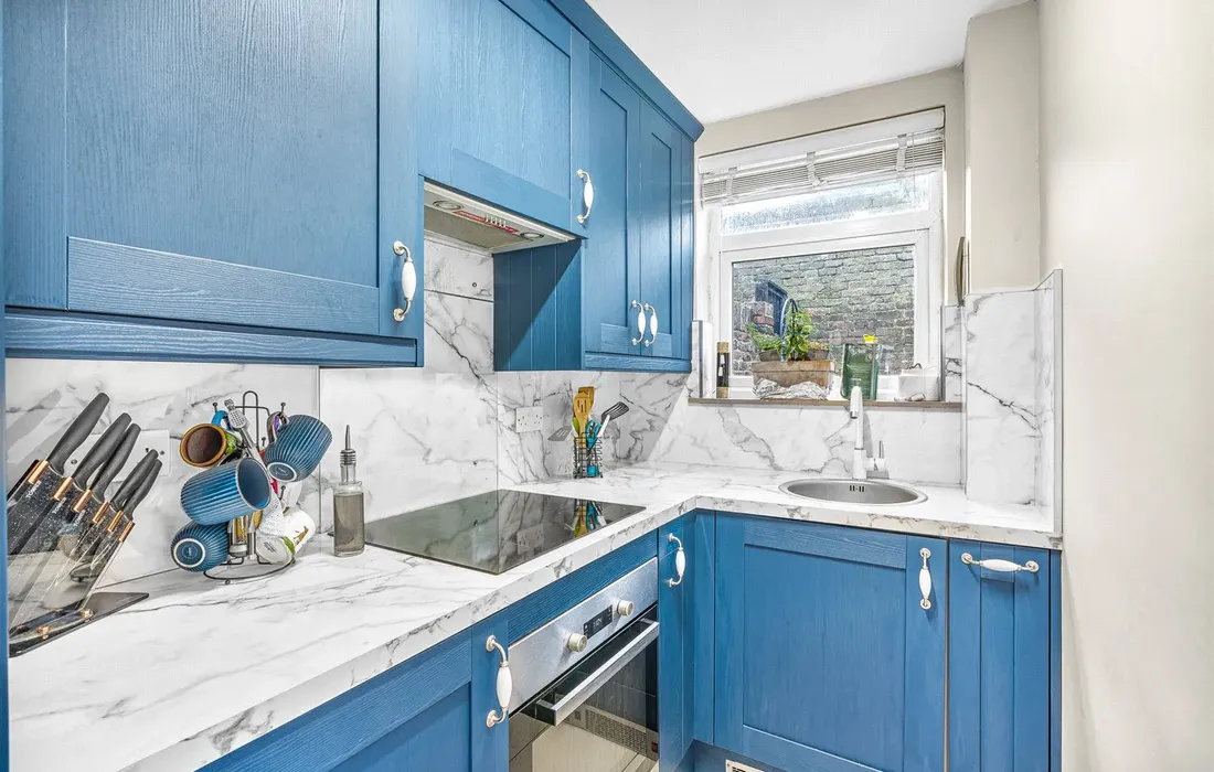 2 bedroom house for sale
