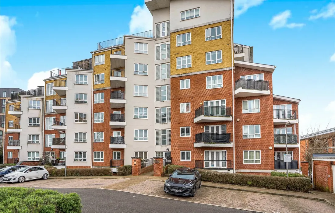 1 bedroom apartment for sale