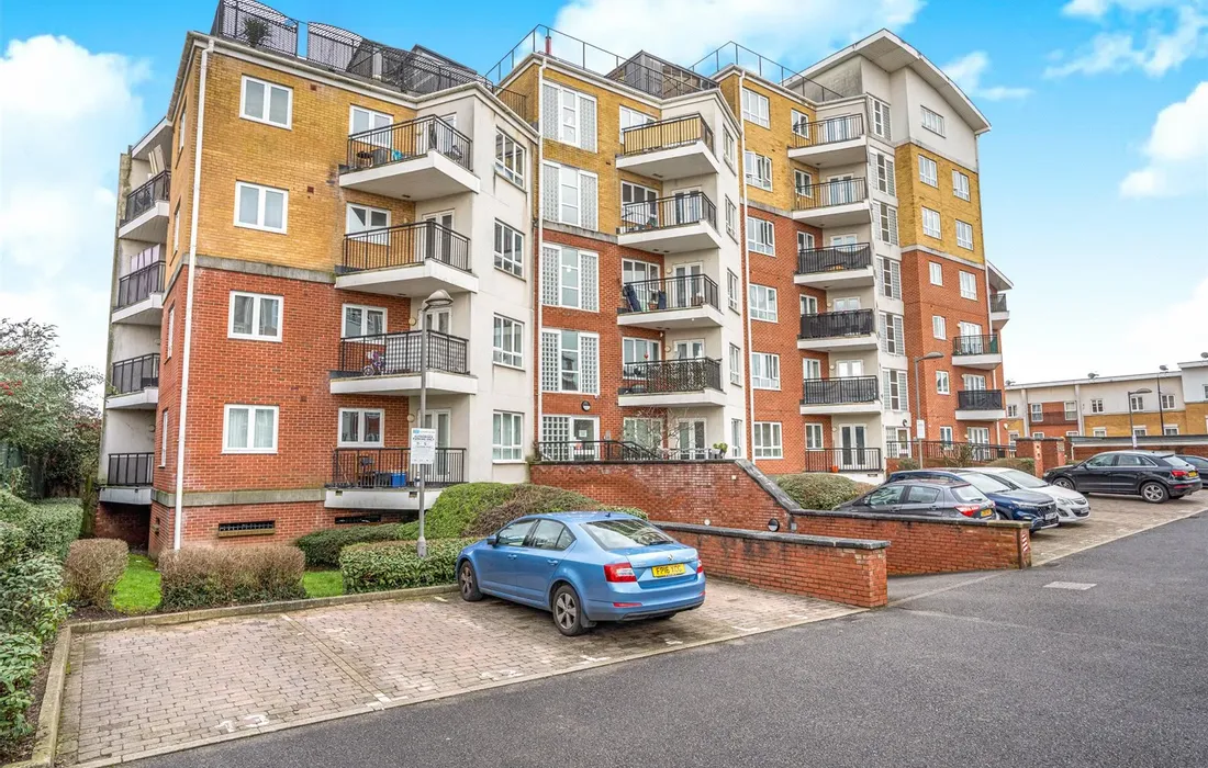 1 bedroom apartment for sale