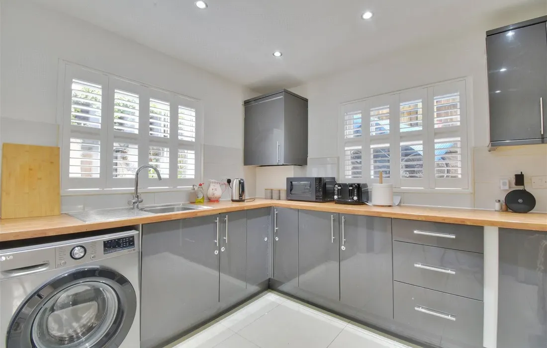 4 bedroom house to rent