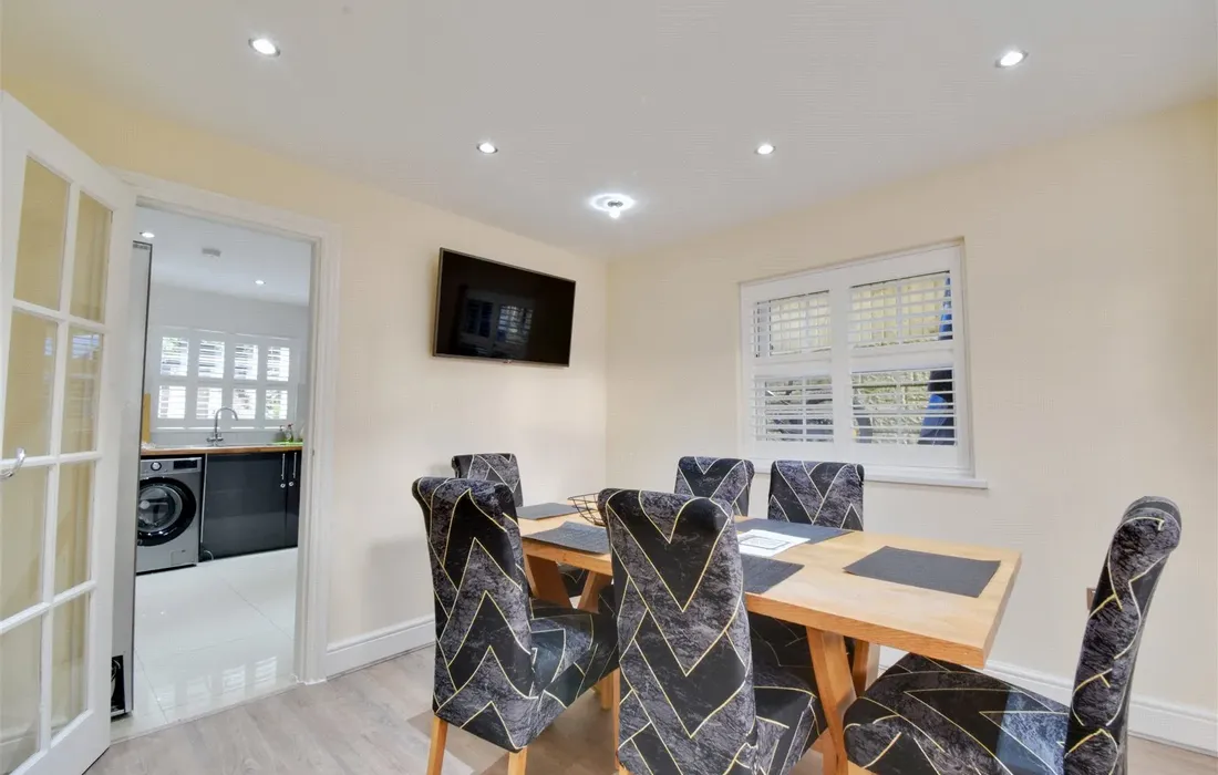 4 bedroom house to rent