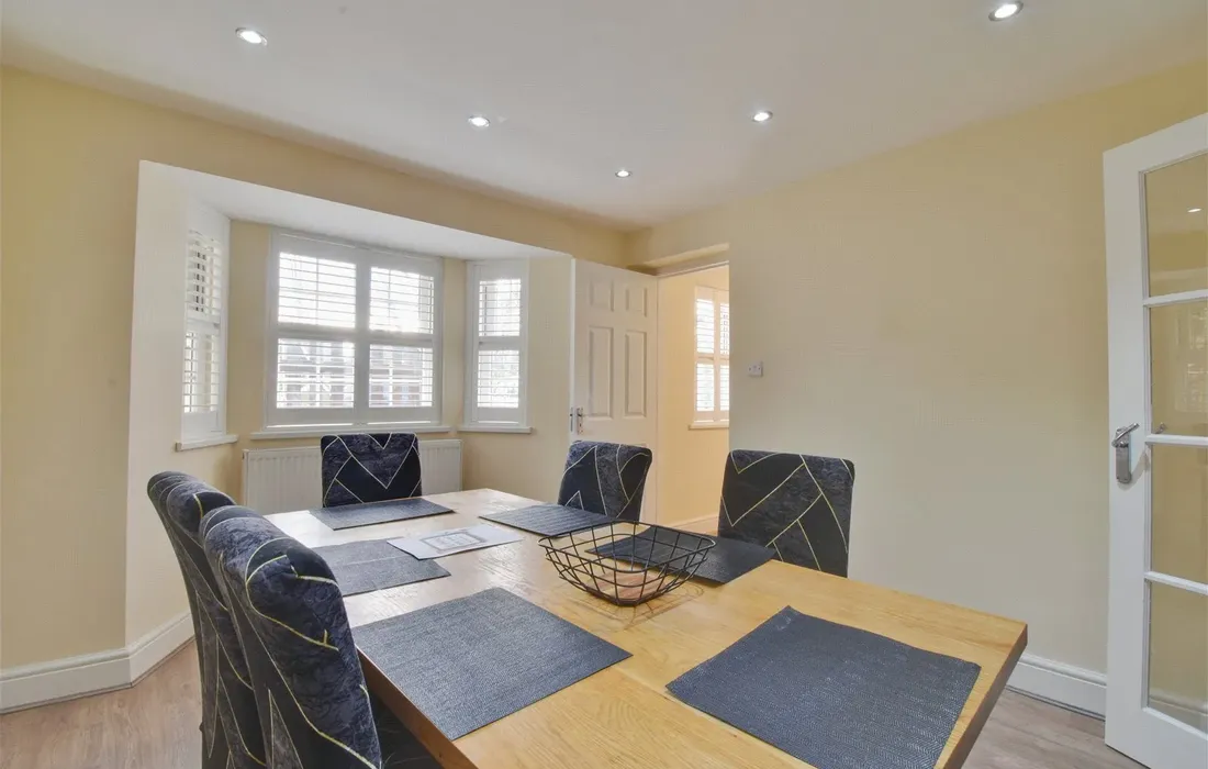 4 bedroom house to rent