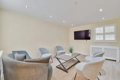 4 bedroom house to rent