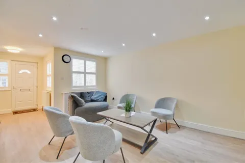 4 bedroom house to rent