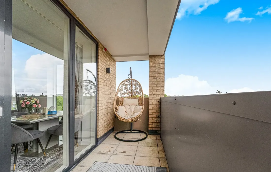 2 bedroom apartment for sale