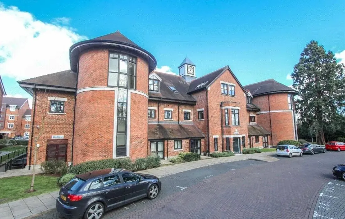 2 bedroom apartment for sale