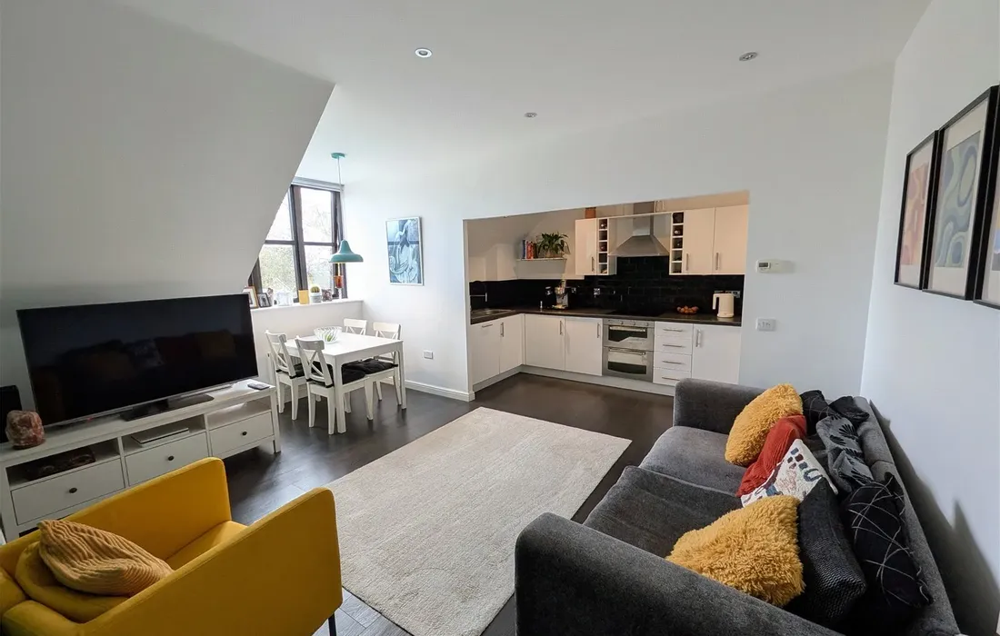 2 bedroom apartment for sale