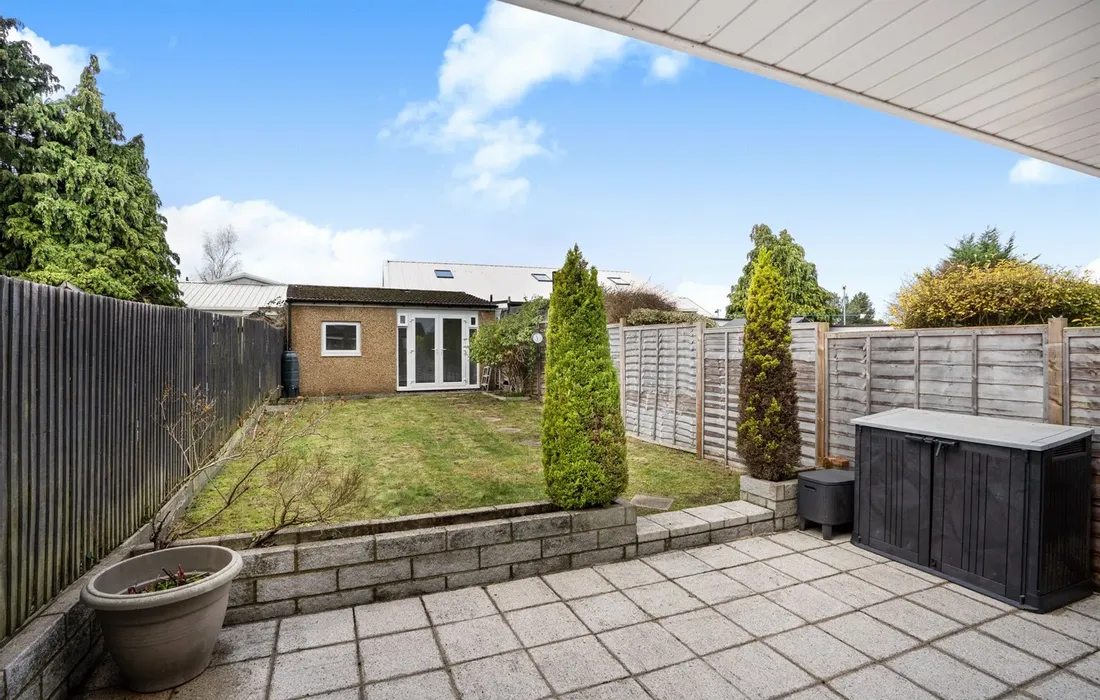 2 bedroom house for sale