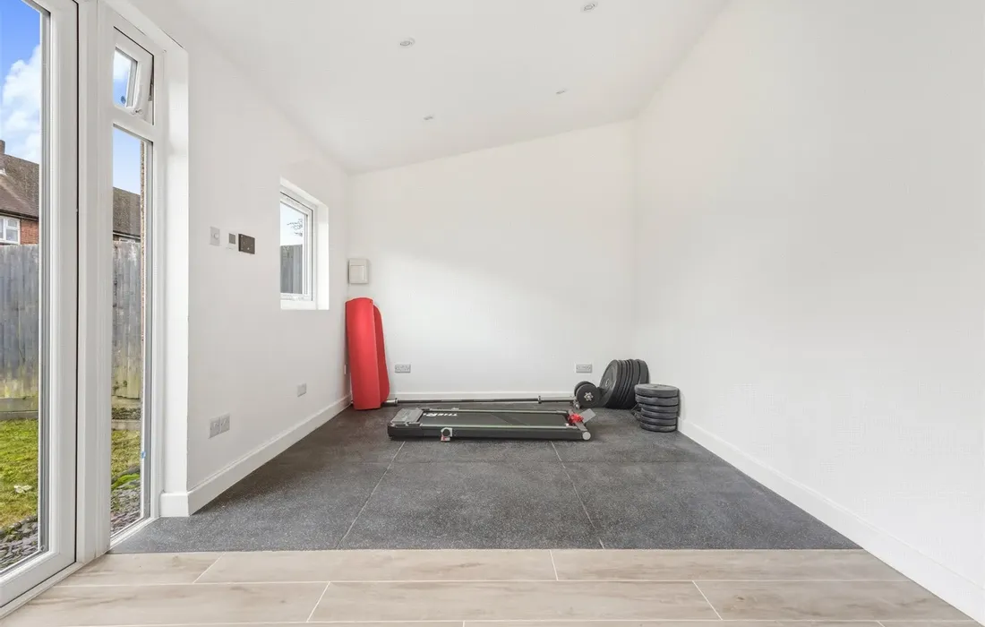 2 bedroom house for sale
