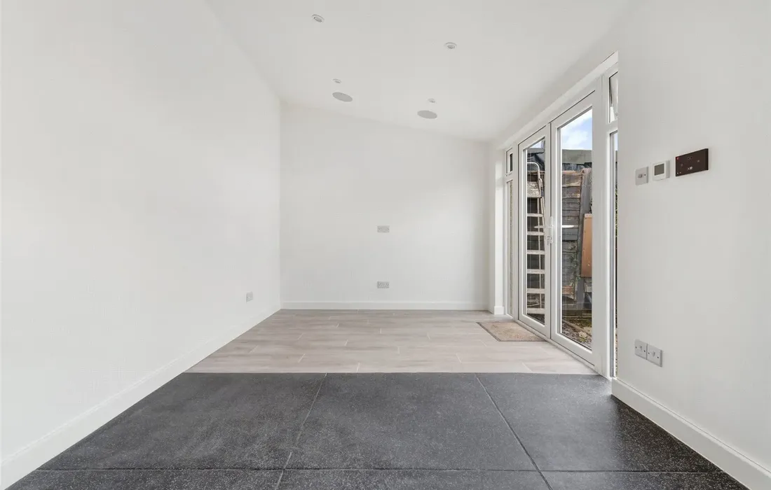 2 bedroom house for sale
