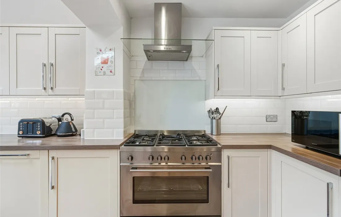 2 bedroom house for sale