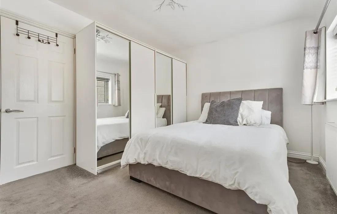 2 bedroom house for sale