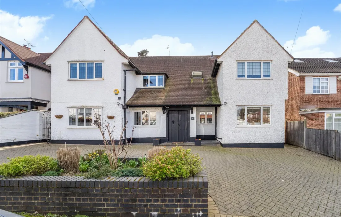 5 bedroom house for sale