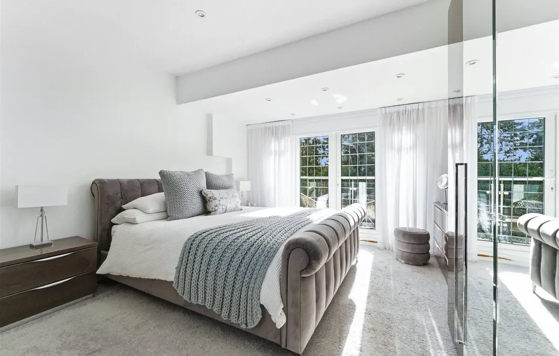 5 bedroom house for sale