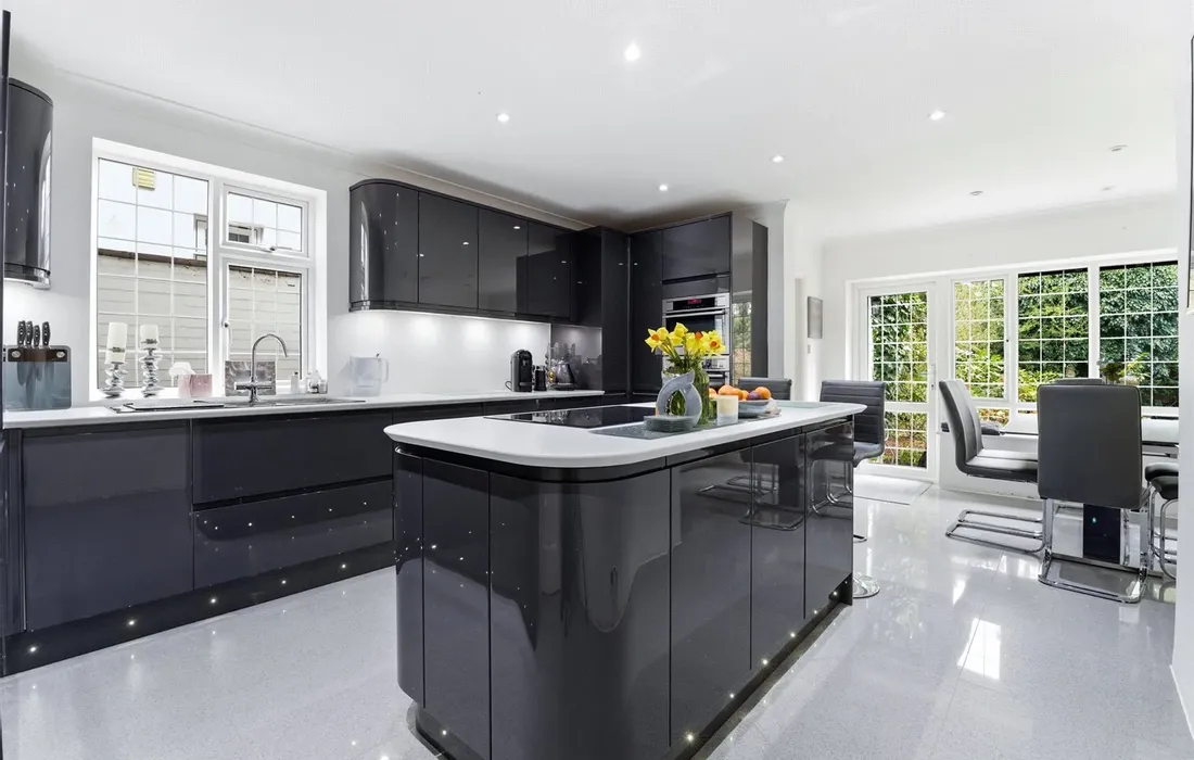 5 bedroom house for sale