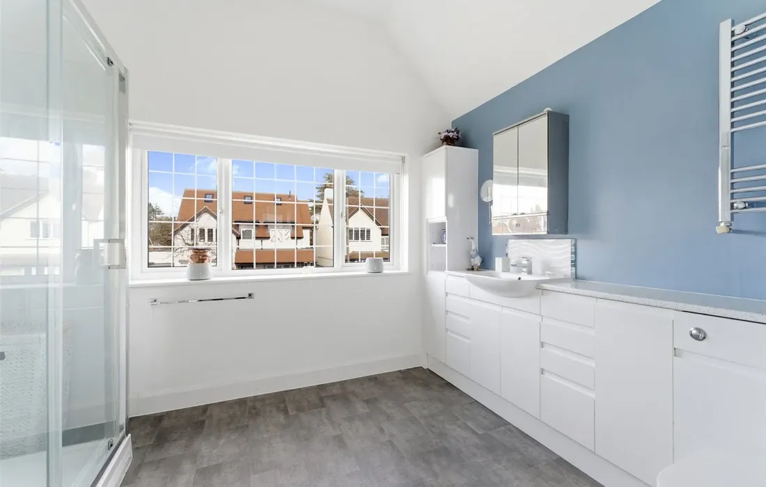 5 bedroom house for sale