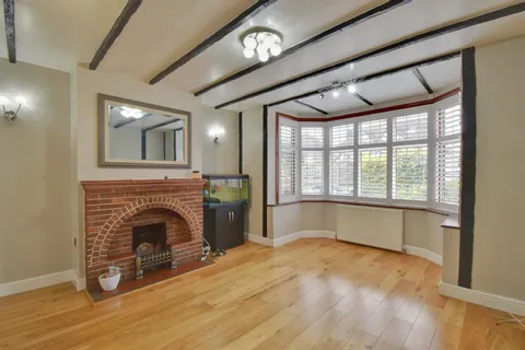 4 bedroom house to rent