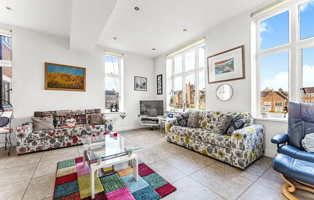 2 bedroom apartment for sale