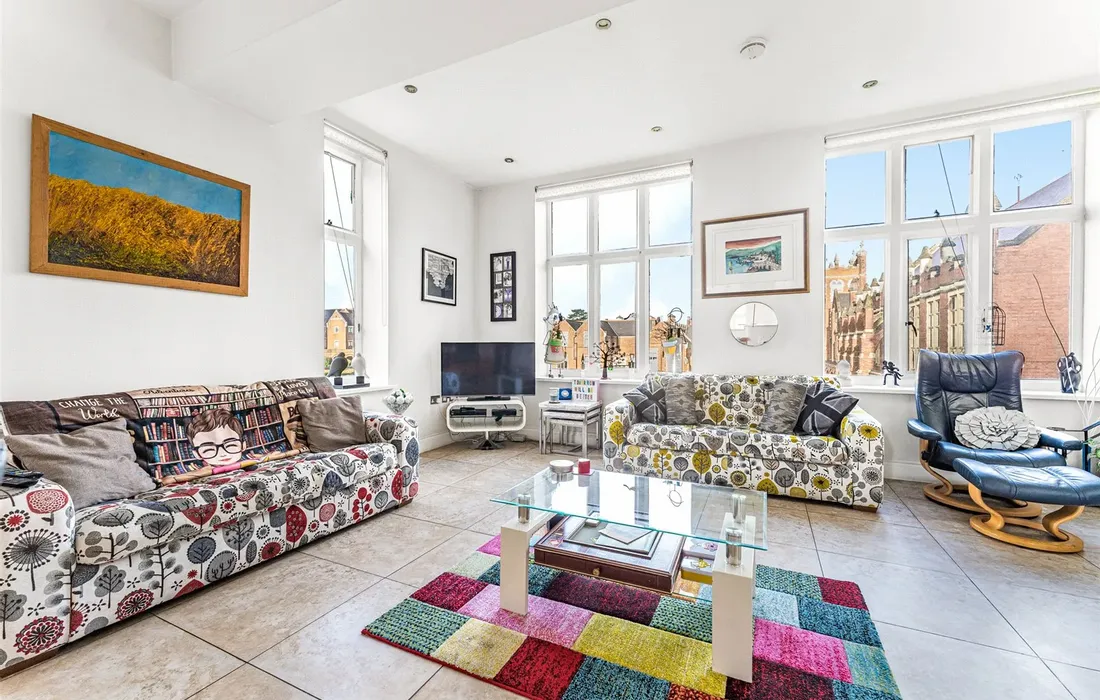 2 bedroom apartment for sale