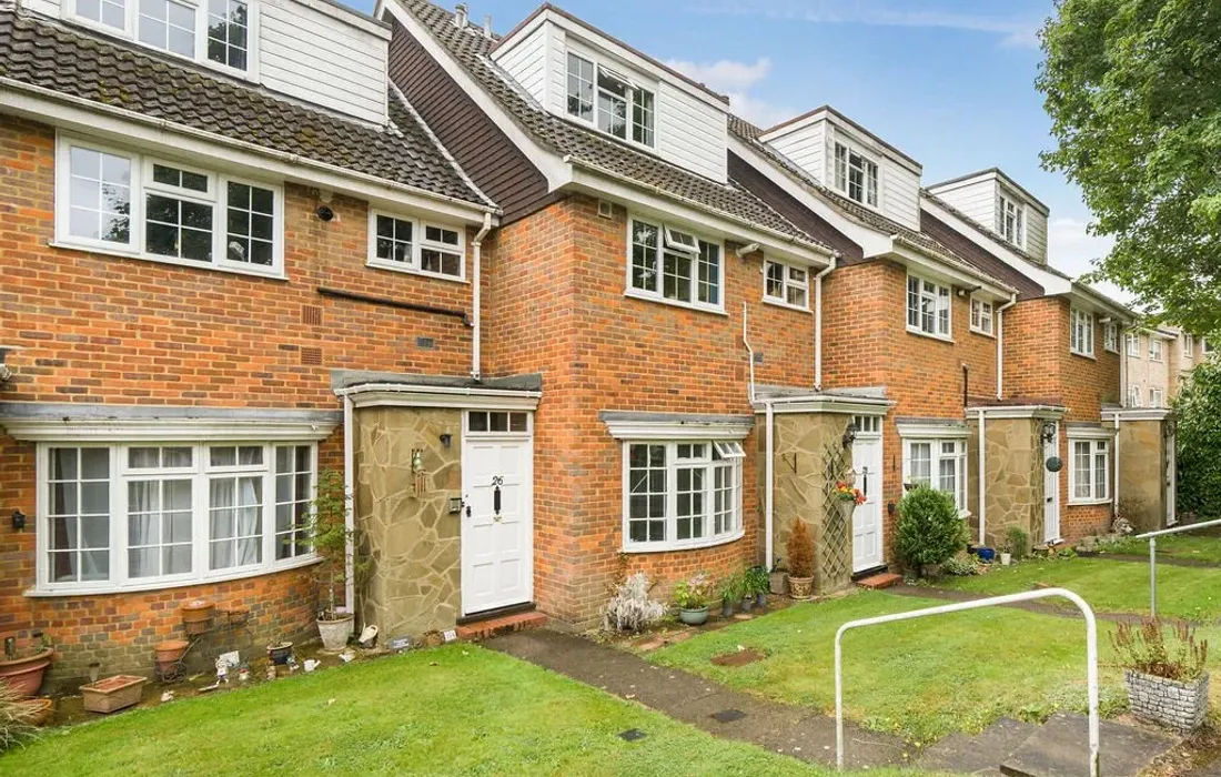 2 bedroom maisonette to rent