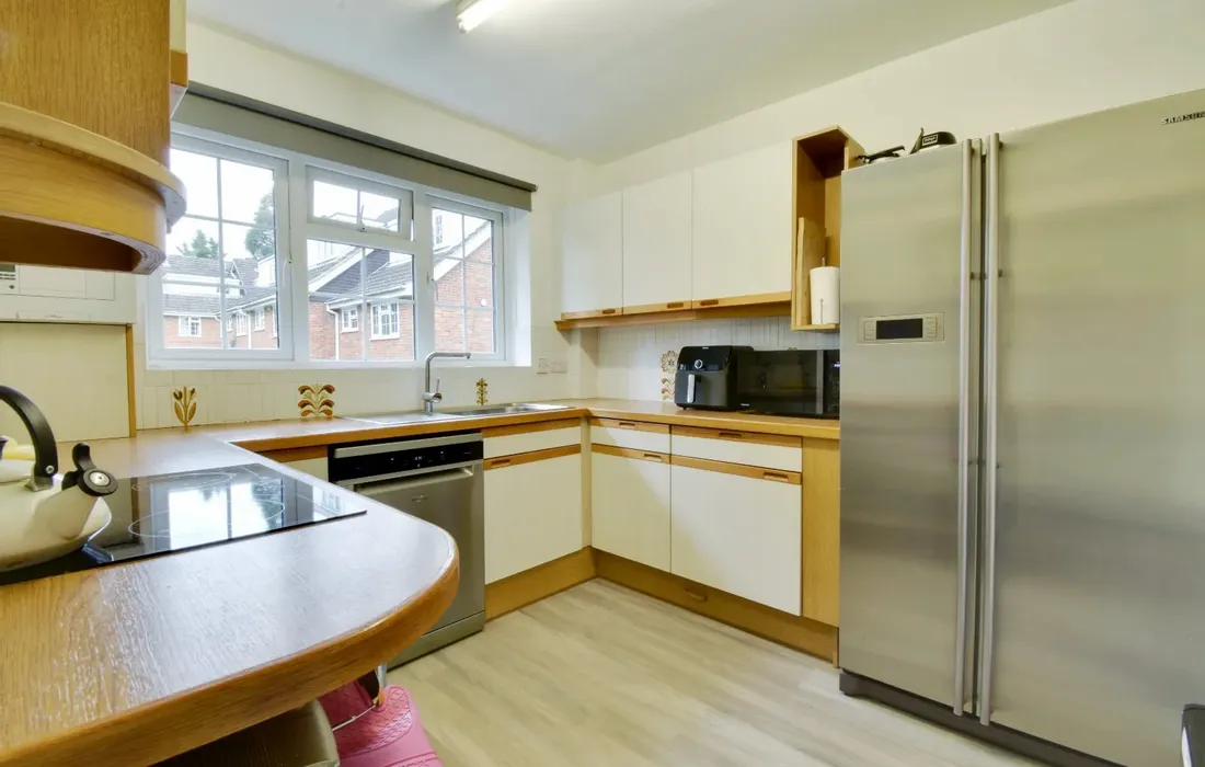 2 bedroom maisonette to rent