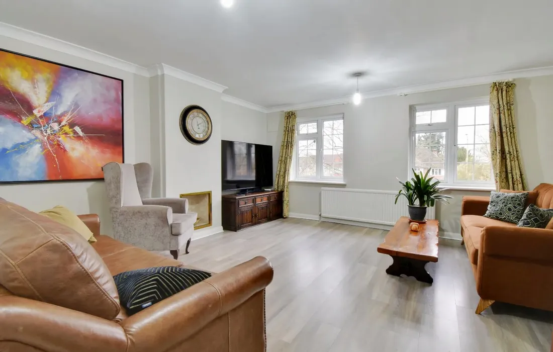 2 bedroom maisonette to rent