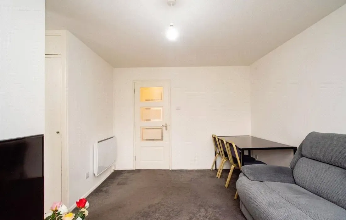 1 bedroom apartment for sale