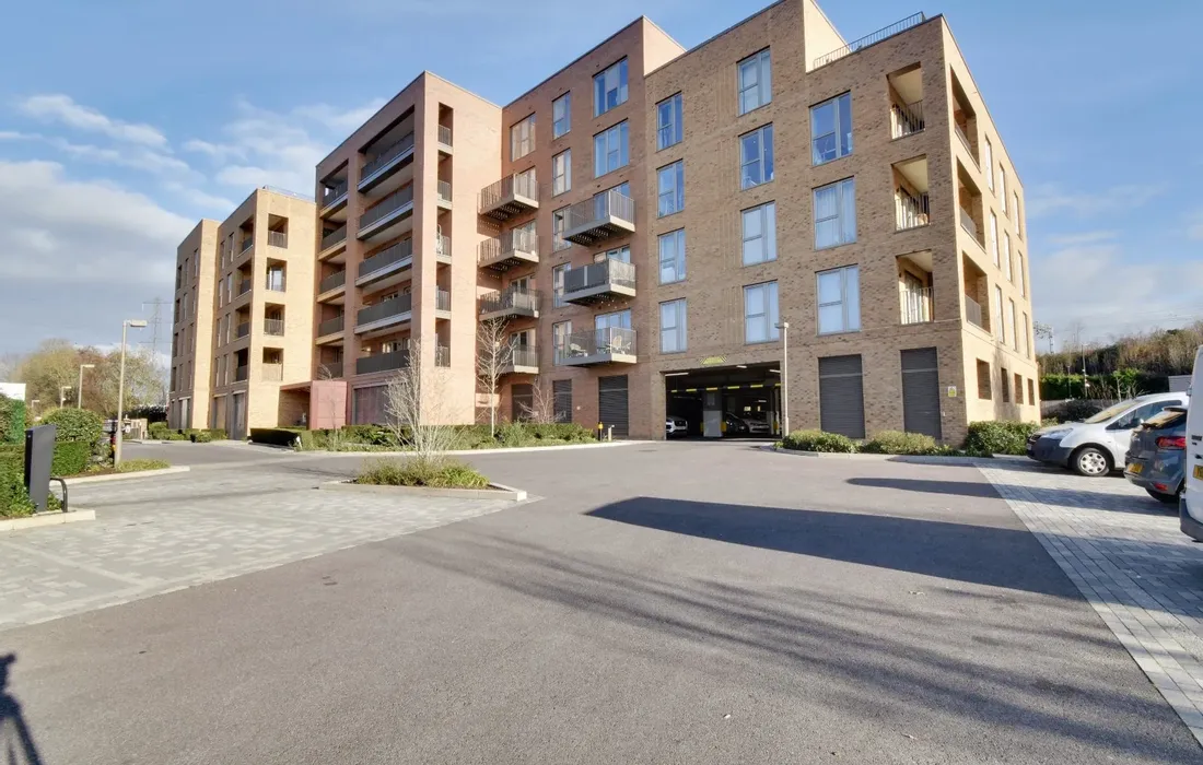 2 bedroom apartment to rent