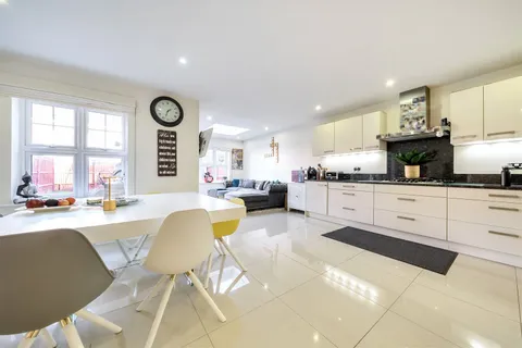 4 bedroom house for sale