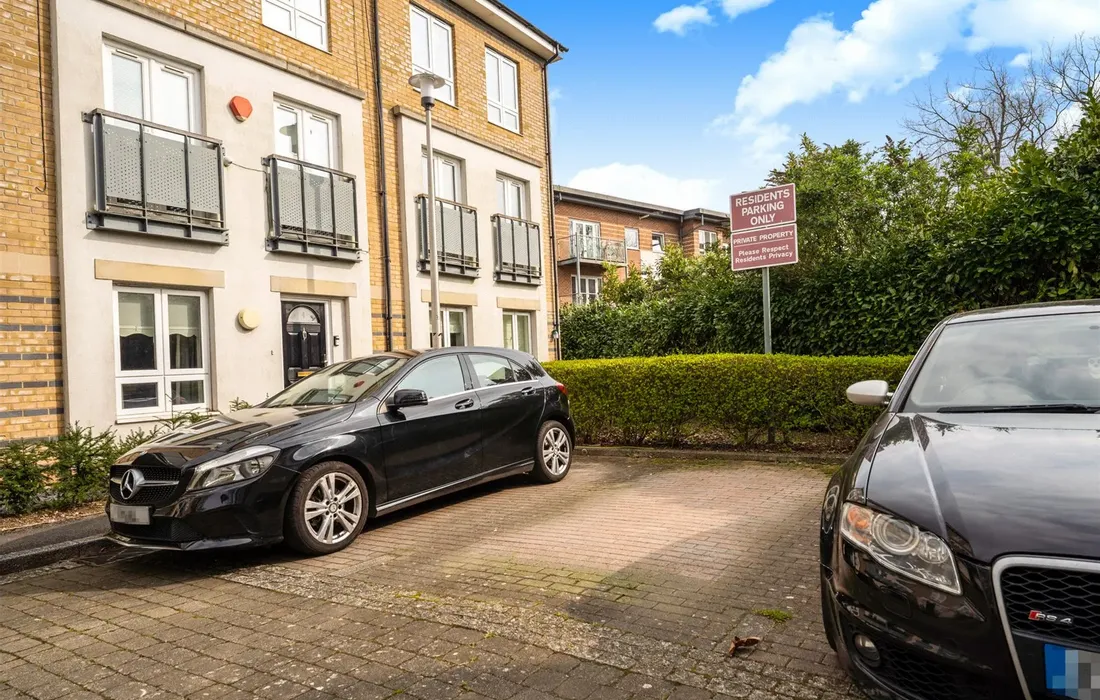 1 bedroom apartment for sale