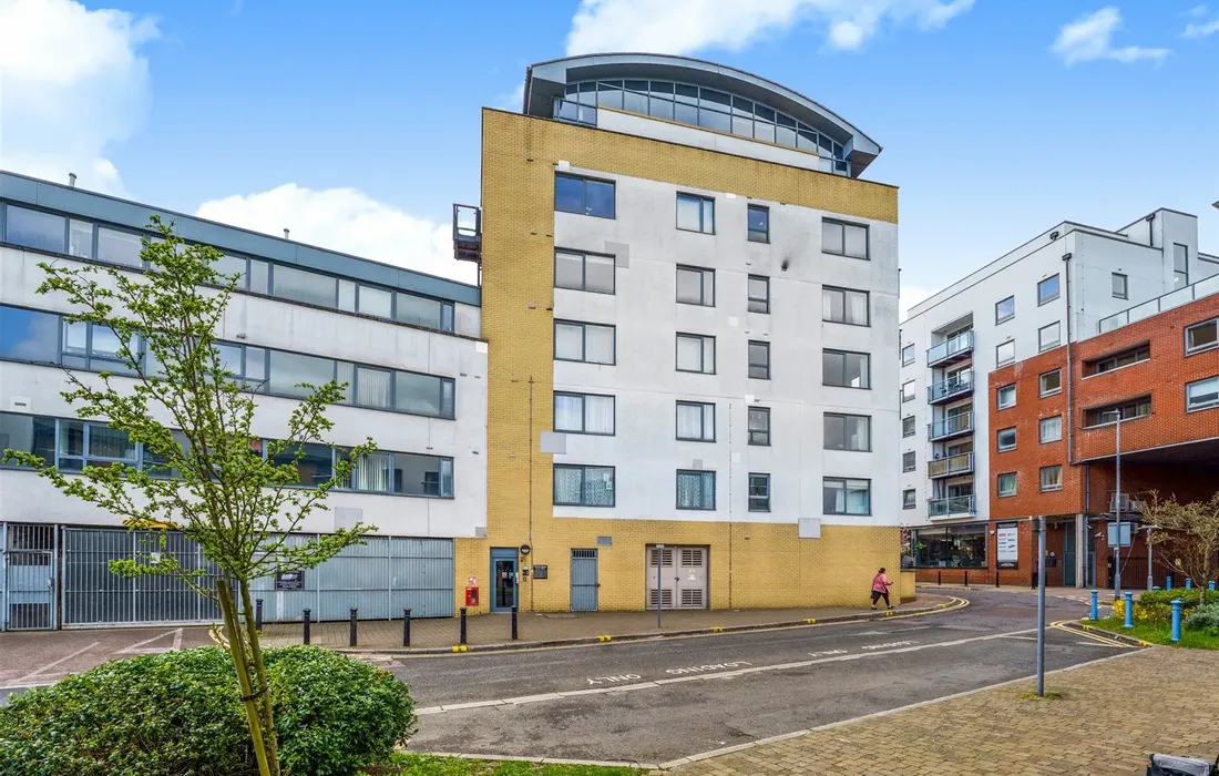 2 bedroom apartment for sale