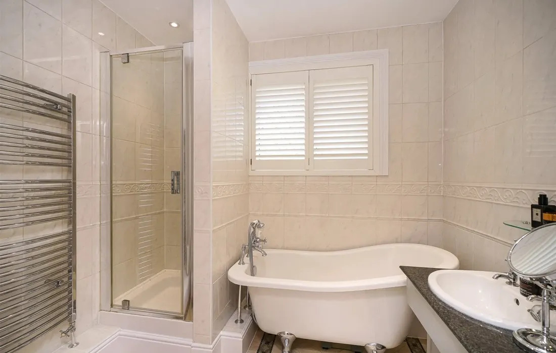 5 bedroom house for sale